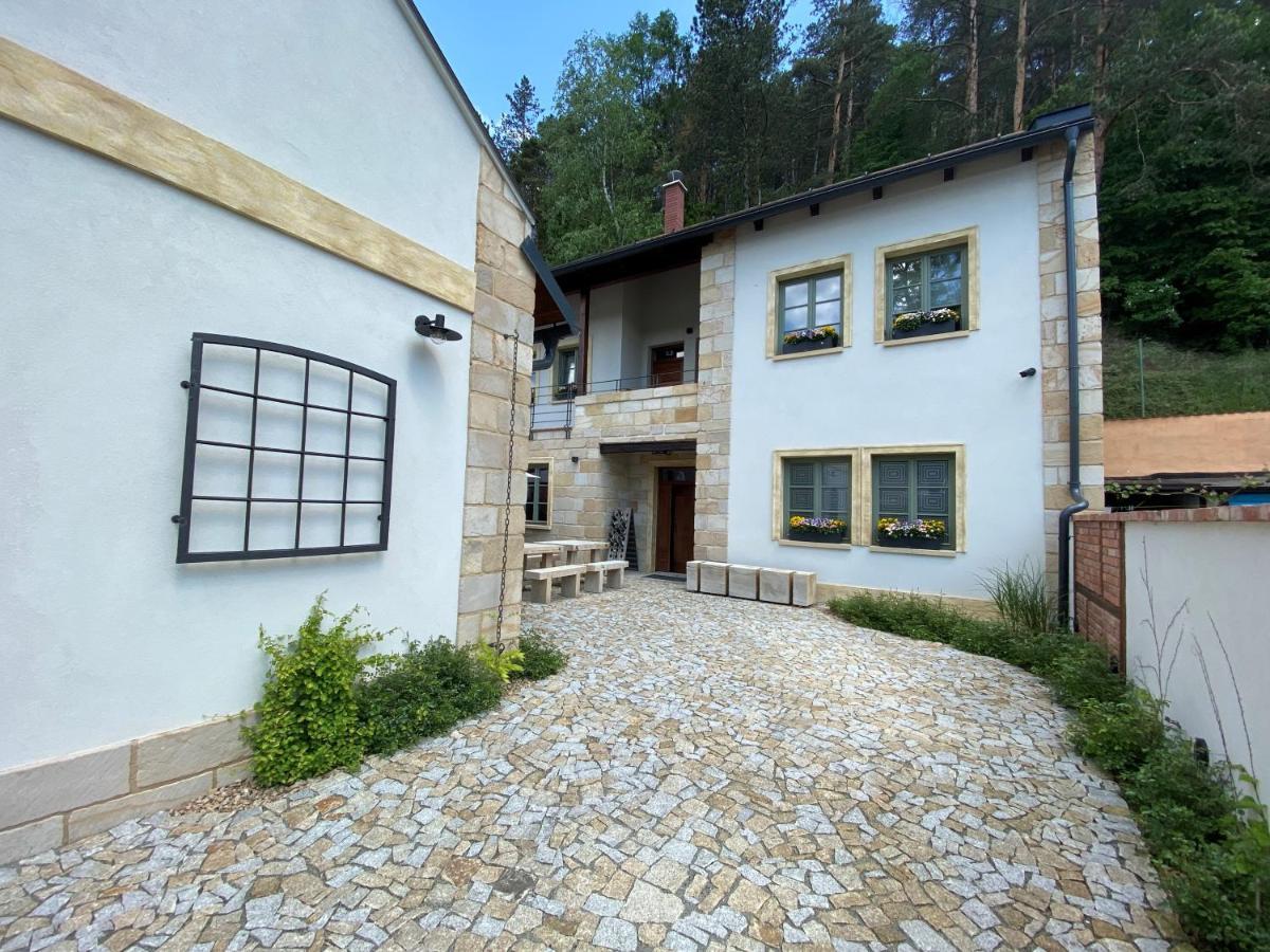 Penzion Stodola Bela pod Bezdezem Exterior foto