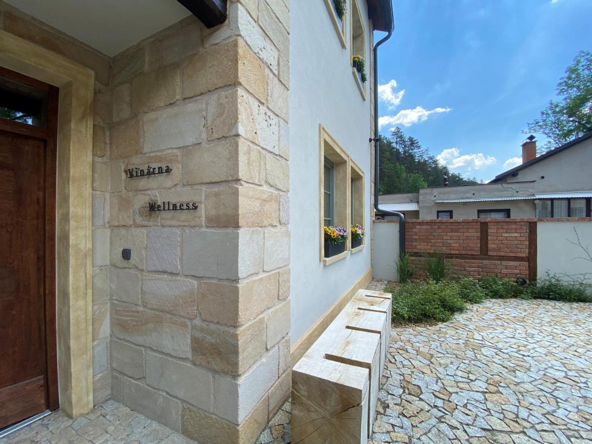 Penzion Stodola Bela pod Bezdezem Exterior foto