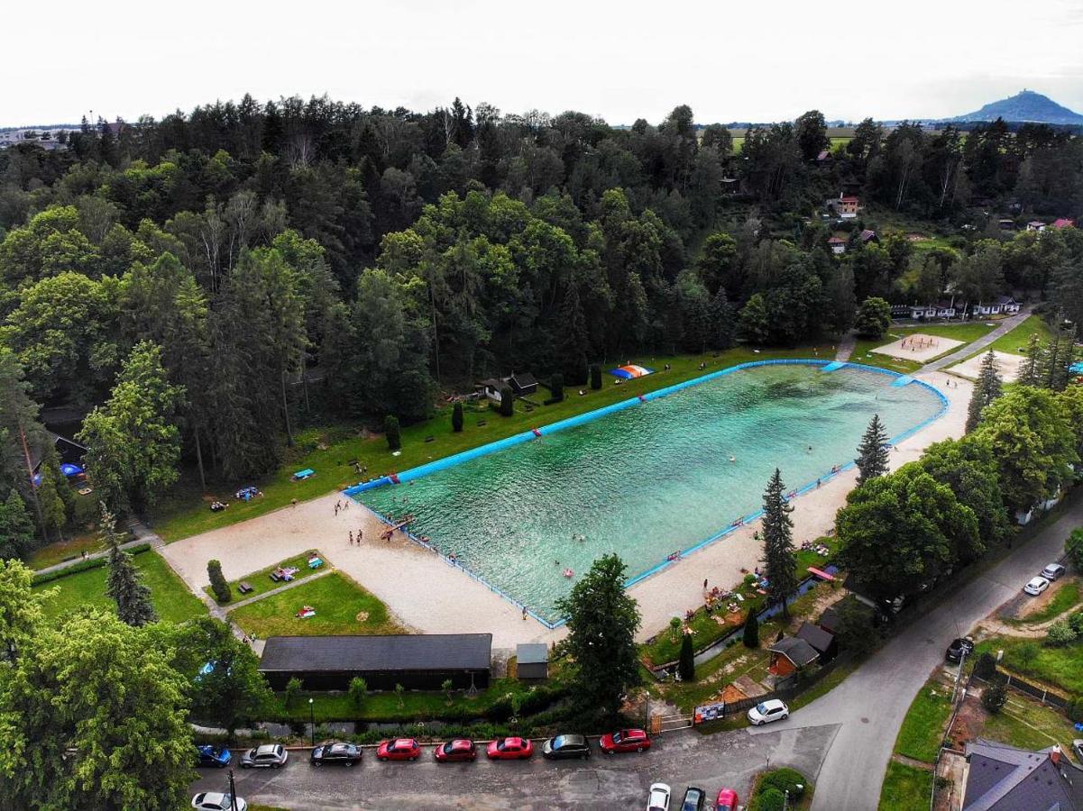 Penzion Stodola Bela pod Bezdezem Exterior foto